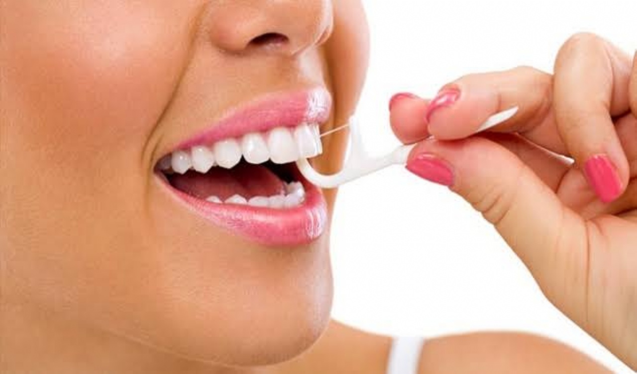 Sağlıklı Gülüşler İçin Diş Bakımının Püf Noktaları Neler 