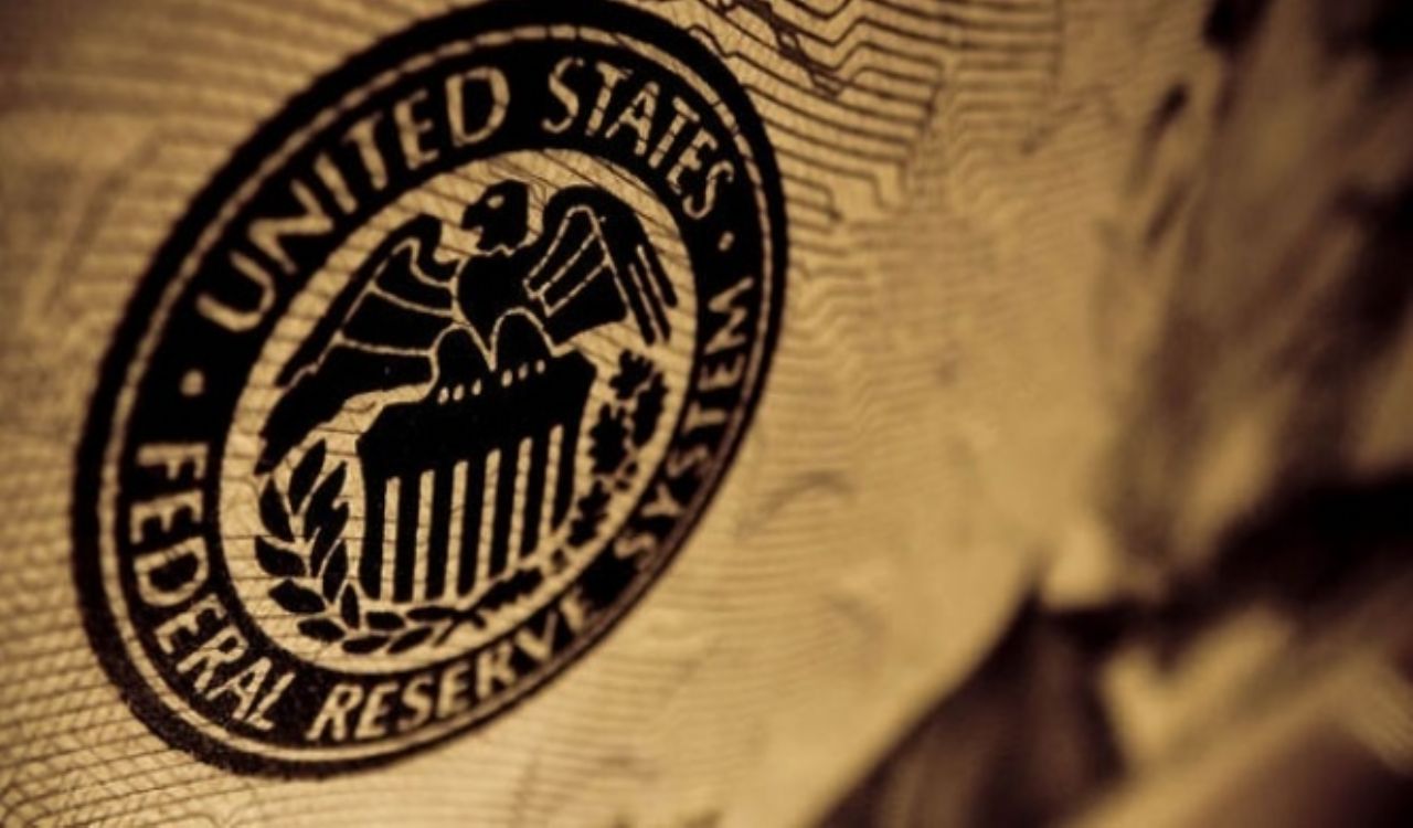 Fed politika faizini 50 baz puan artırdı